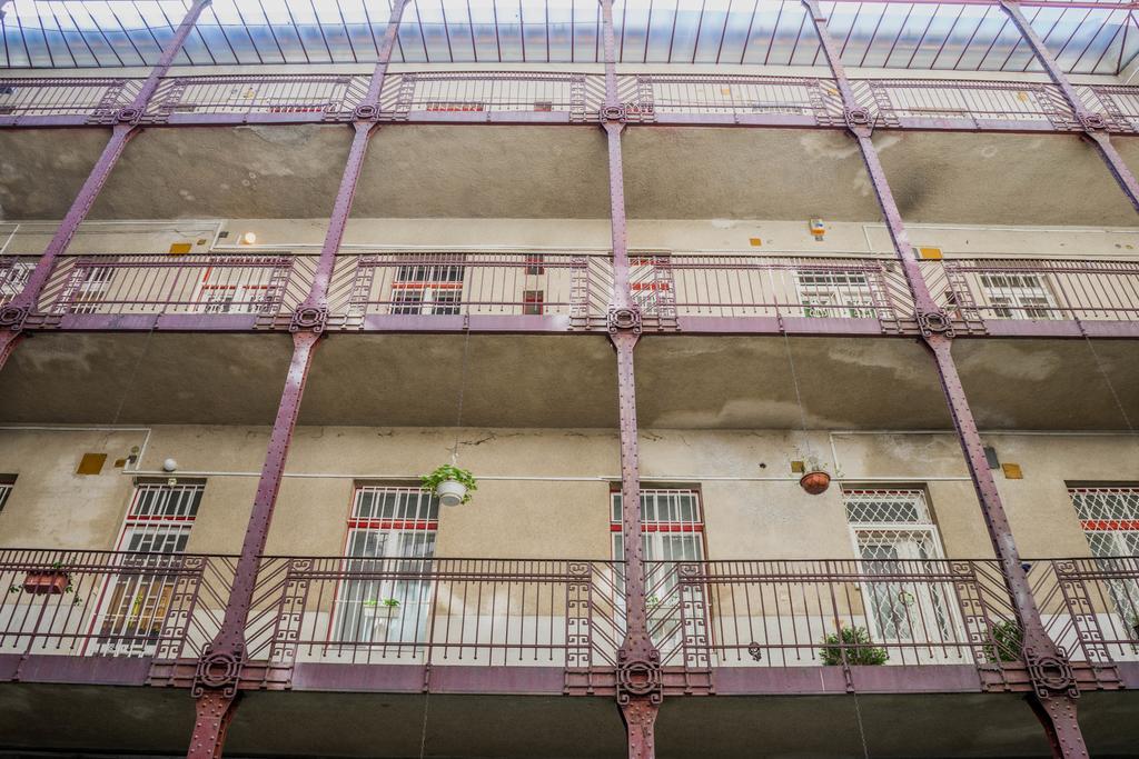 Ciao Budapest Hostel Exterior photo