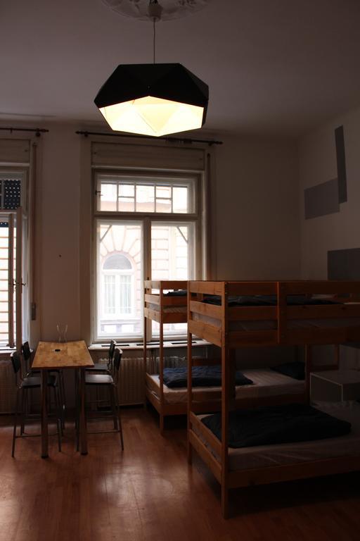Ciao Budapest Hostel Exterior photo